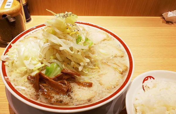 「肉そば（こってり）+温野菜トッピング」@田中そば店 九段下店の写真