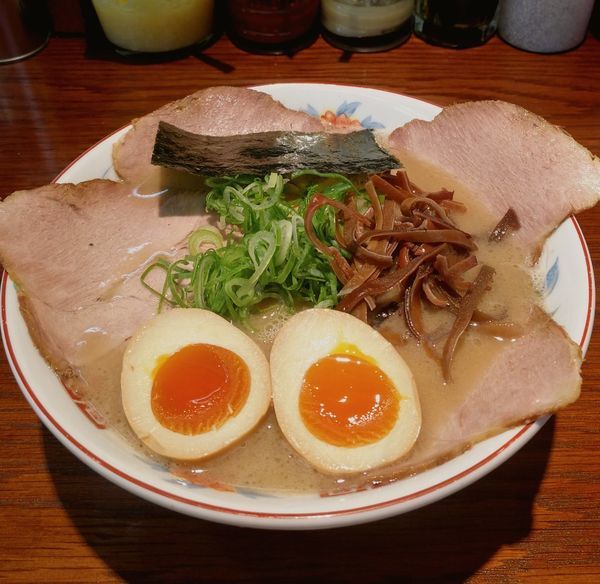 「🉐濃厚ラーメン」@ラーメンかなやの写真