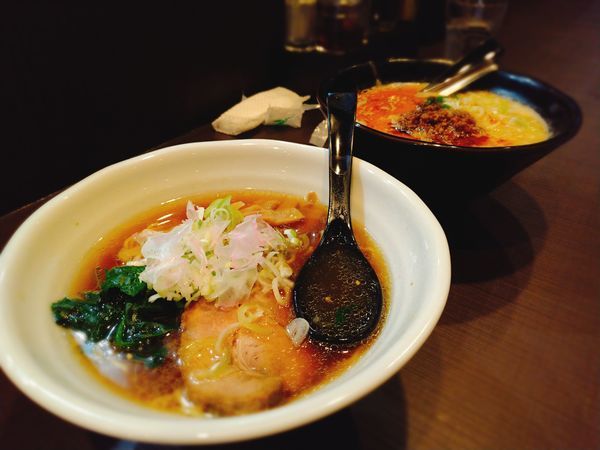 「支那そば(660円)&担々麺(820円)」@中華ひろとの写真