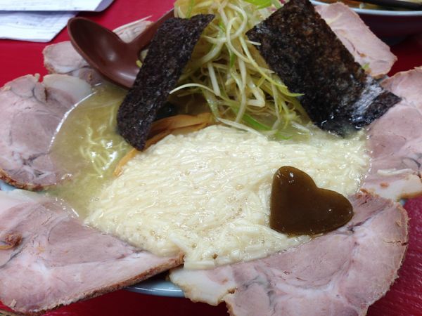 「ネギトロチャーシュー麺」@壱発ラーメン 八王子店の写真
