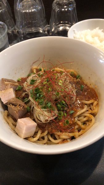 「麻婆まぜそばプチライス付き900円」@らぁ麺 やまぐち 辣式の写真
