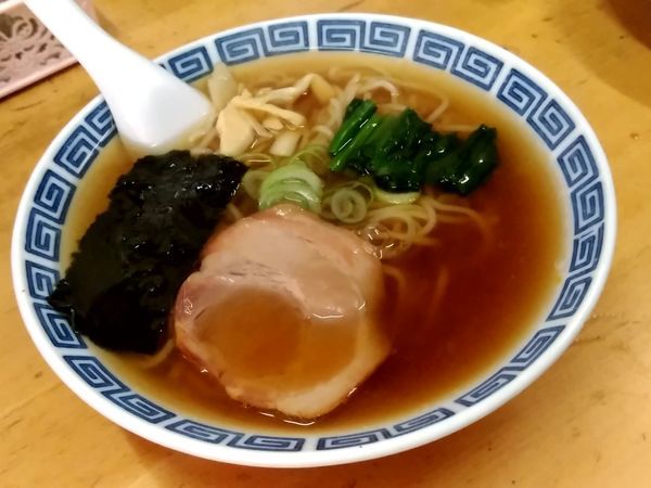 「ラーメン(並盛)400円」@食堂 なみきの写真