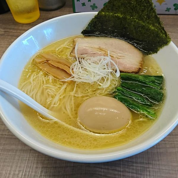 「海の塩中華そば味玉」@東大和ラーメン大冬樹Season2の写真