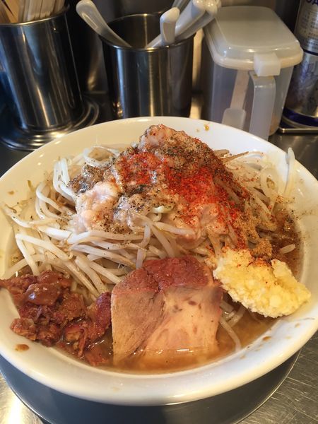 「ラーメン⓪」@ジロリアン 浮間店の写真