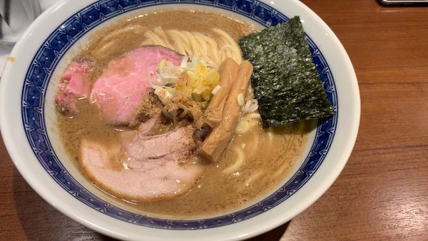 「濃厚豚骨魚介らーめん」@麺処 はら田の写真