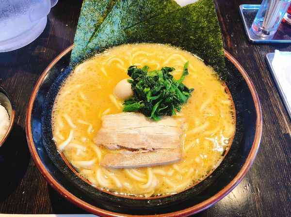 「ラーメン大盛」@横浜家系ラーメン 金山家の写真