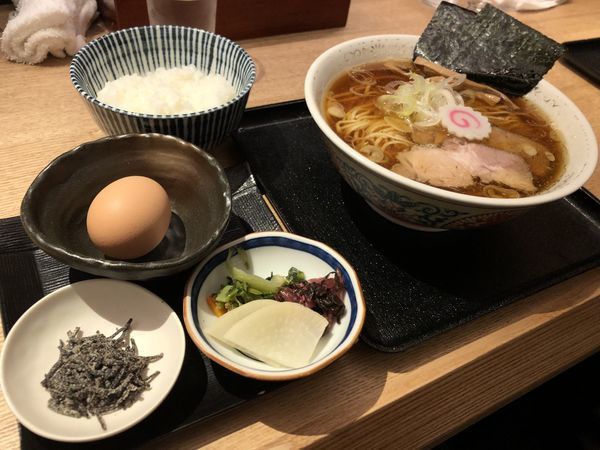 「中華そば・特製卵かけご飯」@中華そば 勝本の写真