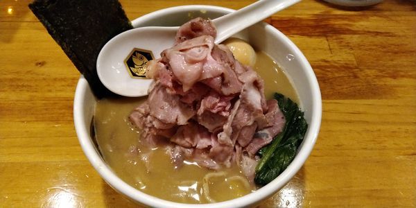 「特製濃厚真鯛らーめん」@真鯛らーめん 麺魚の写真