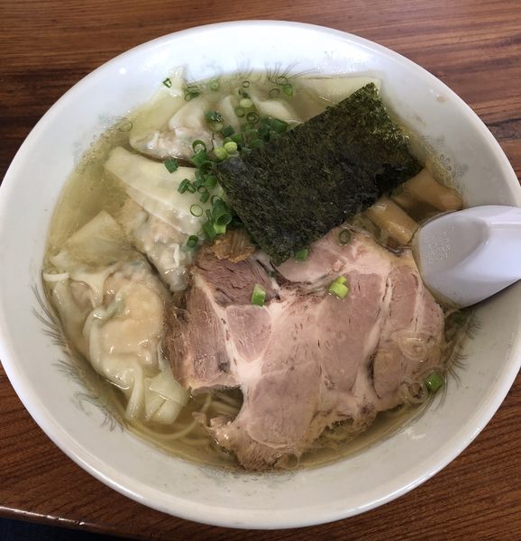 「塩雲呑麺　1050円」@伊達屋の写真