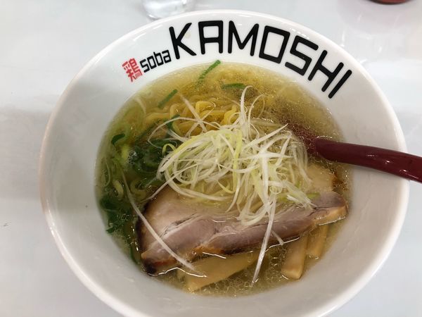 「塩ラーメン」@鶏 soba KAMOSHIの写真