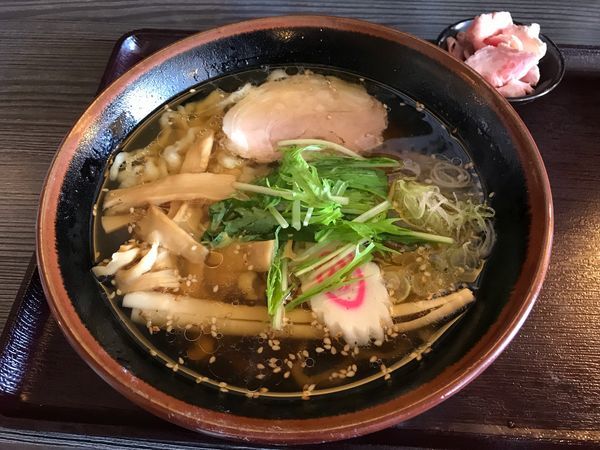 「しょうゆらーめん  700円」@麺匠えにしの写真