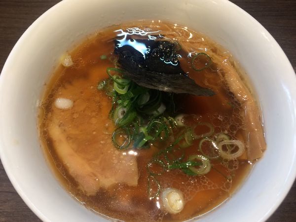 「醤油チャーシュー¥1050」@支那そばや 本店の写真