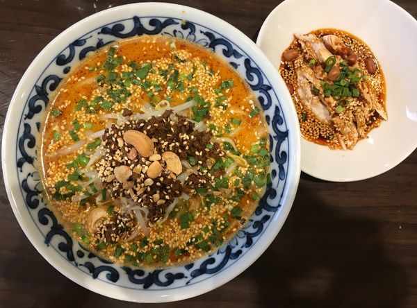 「旨辛胡麻みそ担々麺ミニよだれ鶏セット」@名物よだれ鶏と濃厚鶏白湯麺 MATSURIKA 武蔵新田店の写真