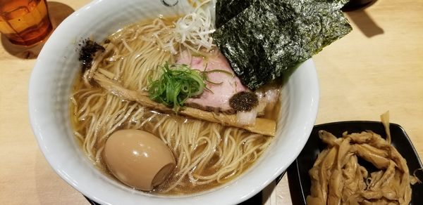 「焼海苔味玉そば（大盛）+穂先メンマ」@SOBAHOUSE 金色不如帰 新宿御苑本店の写真