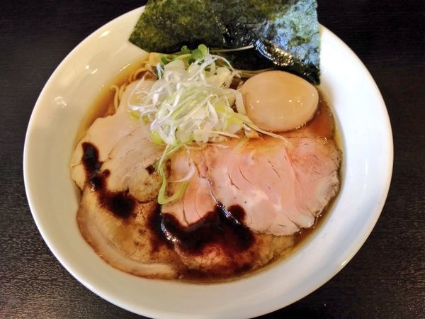 「きまぐれ限定 東京かぶれ② 特製醤油そば」@麺屋 シロサキの写真