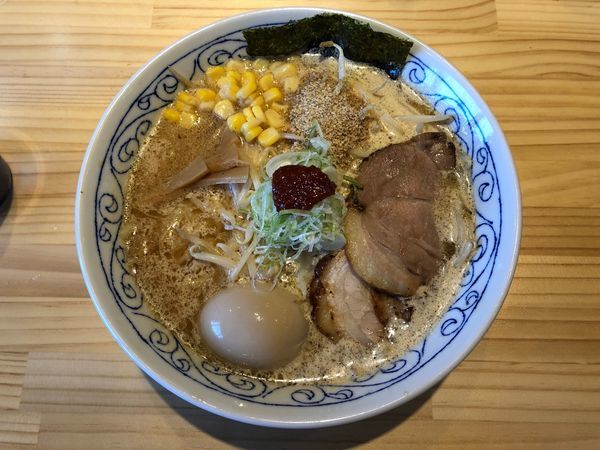 「白味噌ラーメン（220g）＋味玉」@麺屋 必道の写真