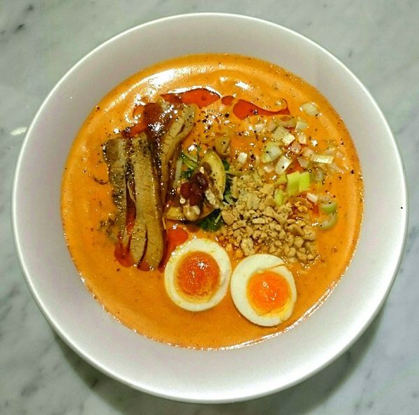 「スパイシー鶏白湯らぁめん 味玉1/2個追加 替え玉」@MENSHO SAN FRANCISCOの写真