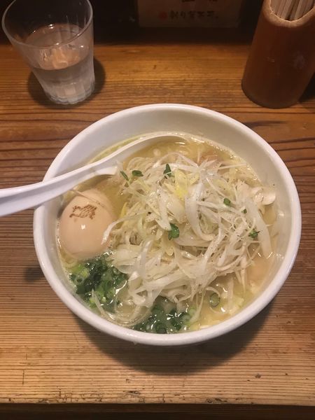 「白鶏ラーメン+ネギ+味玉」@鶏の穴の写真