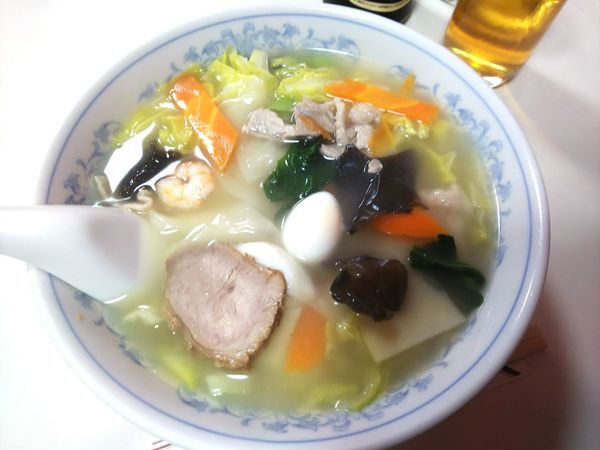 「五目ワンタン麺　650円」@白虹飯店の写真