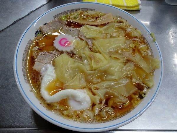 「チャシューワンタンメン（800円）＋半熟卵（50円）」@中華そば みたかの写真