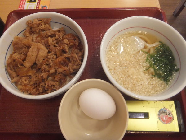「和風牛丼並小うどんセット500円(クーポンで生卵無料)」@なか卯 天王台駅前店の写真
