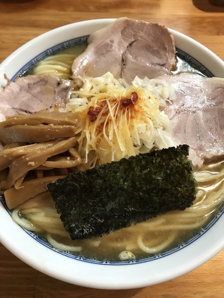 「塩ラーメン、中、半チャーシュー、辛味」@自家製中華そば としおかの写真