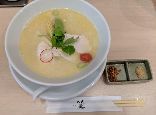 「鶏白湯Soba　950円」@銀座 篝 Echika池袋店の写真