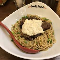 牛煮込みまぜそば