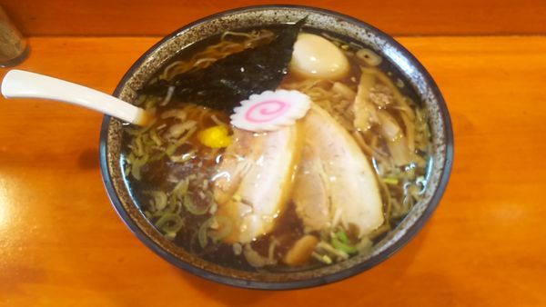 「特製中華そば」@中華そば はな田の写真