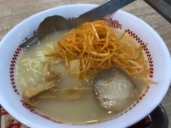 「辛ネギラーメン」@スガキヤ 名古屋港JETTY店の写真