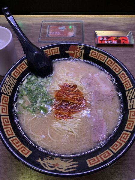 「ラーメン＋替玉:1090円」@一蘭 新橋店の写真
