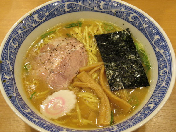 「中華そば（730円）」@中華そば 青葉 吉祥寺店の写真