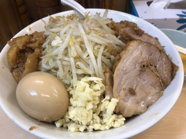 「汁なし（にんにく）＋味玉¥880」@自家製ラーメン 大者の写真