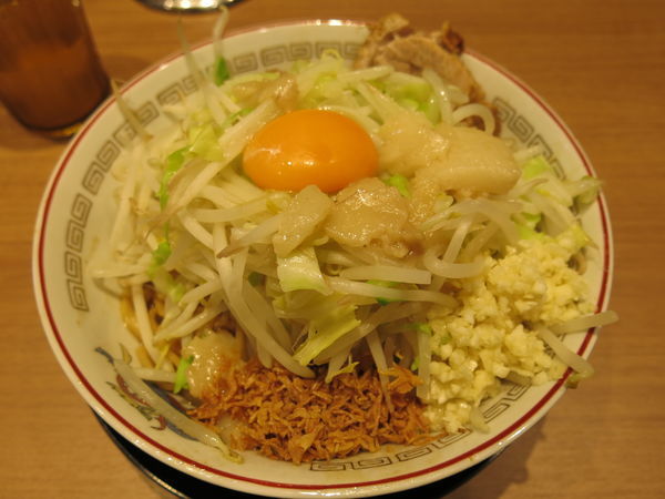 「小ラーメン＋汁なし：780円＋100円」@豚山 上野店の写真