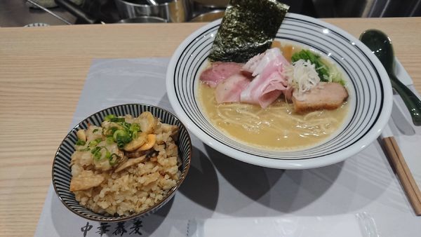 「【限定No2】真鯛の中華蕎麦900円＋炊き込み御飯300円」@清湯醤油 ほし乃の写真