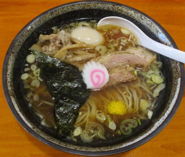 「中華そば（小盛り）830円」@中華そば はな田の写真