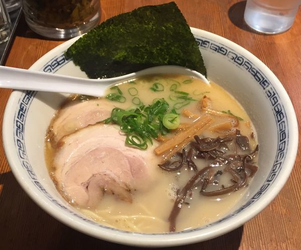 「ラーメン670円」@熊本ラーメン ひごもんず 西荻窪店の写真