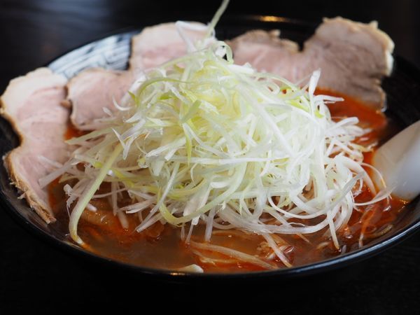 「勝浦タンタンメン チャーシュートッピング」@麺屋MASTER PIECE 勝浦本店の写真