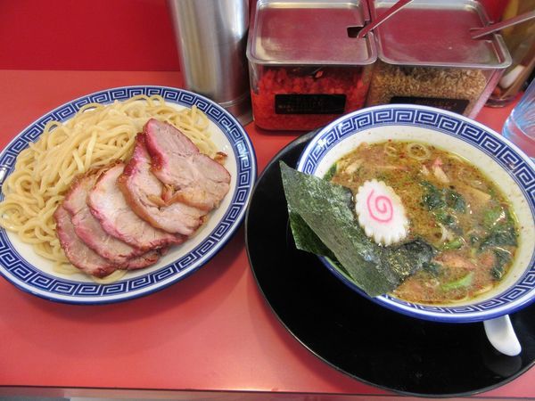 「つけめんチャーシュー入り（１２８０円）」@らーめんいっとく 竜ヶ崎店の写真