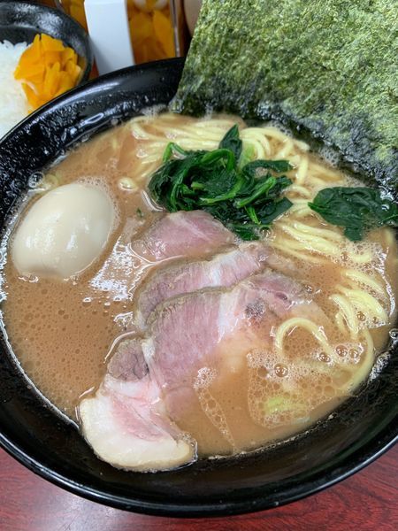 「チャーシューメン850円、味玉50円」@横浜ラーメン武蔵家 菊名店の写真