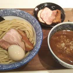 特製濃厚魚介つけ麺大盛　チャーシュートッピング