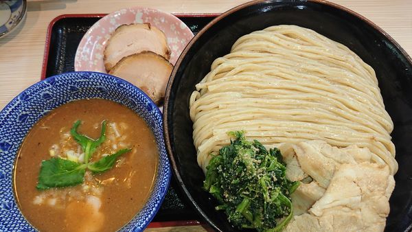 「つけ麺大関(1050円)+眠りチャーシュ2枚(150円)」@らー麺土俵 鶴嶺峰の写真