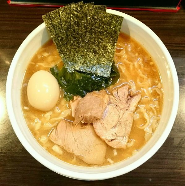 「魚介醤油ラーメン1.5倍盛 味玉」@麺屋 優創の写真