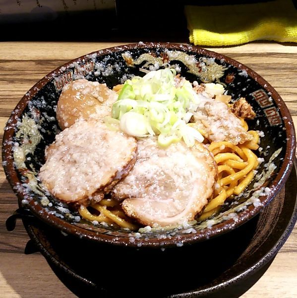 「爆盛油脂麺 (麺量300g)」@らーめん 平太周 味庵 西大島店の写真