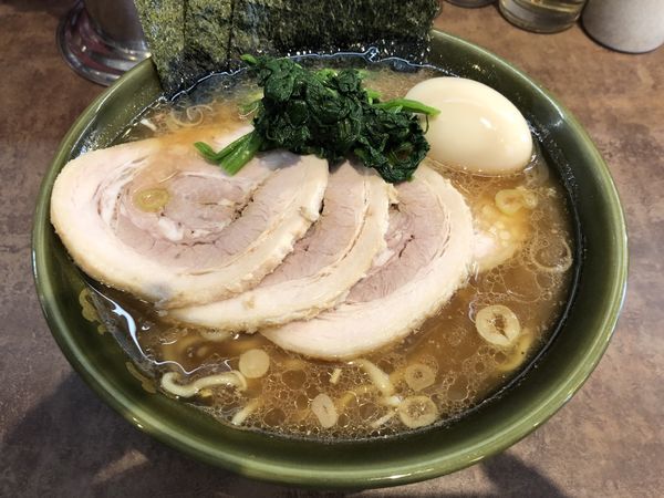 「中盛チャーシューメン固め濃いめ味玉」@幸家の写真