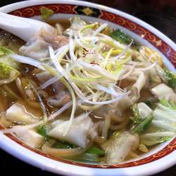 わんたんめん塩（太麺・大盛）