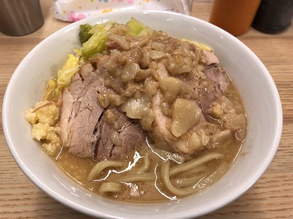 「ミニラーメン（濃厚、ニンニク少し、アブラ）」@ハイパーファットンの写真