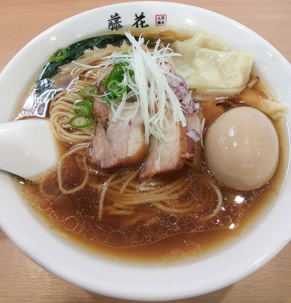 「特製らぁ麺(醤油)　９８０円」@支那蕎麦屋 藤花の写真