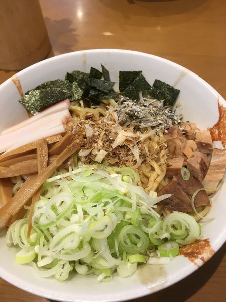 「まぜにば大盛」@麺処つむじの写真