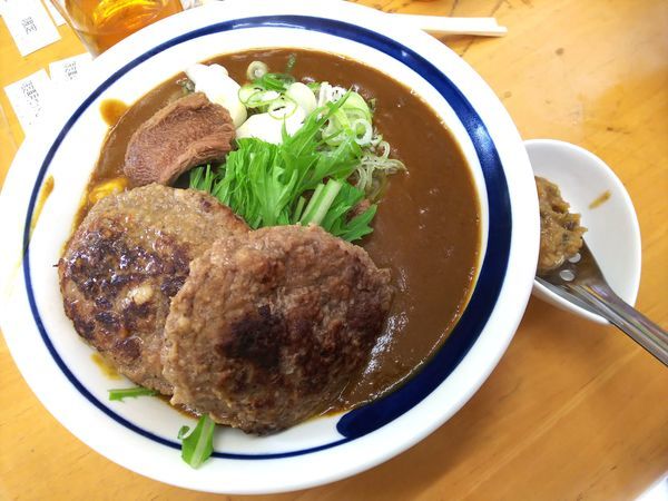 「【限定】和牛タン先カレーSダブルハンバーグ＋α　2500円」@MENYA 食い味の道有楽の写真